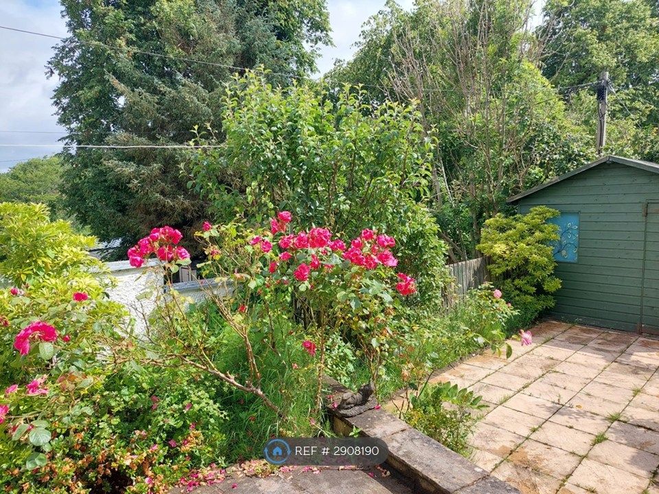 Additional image 3 of 2 bed terraced house to rentStamperland Hill, Clarkston, Glasgow G76