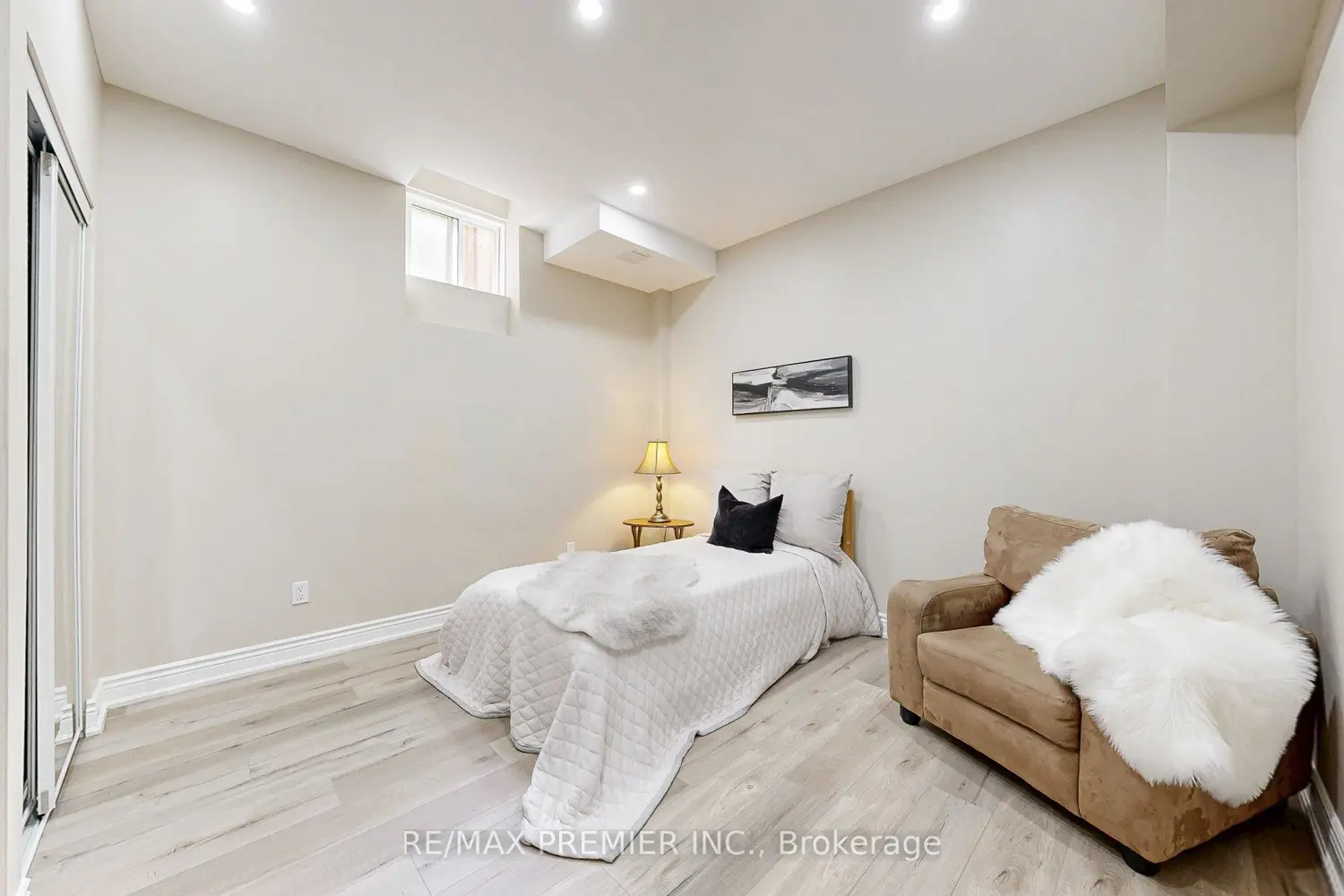 Additional image 19 of 28 Rivoli Drive