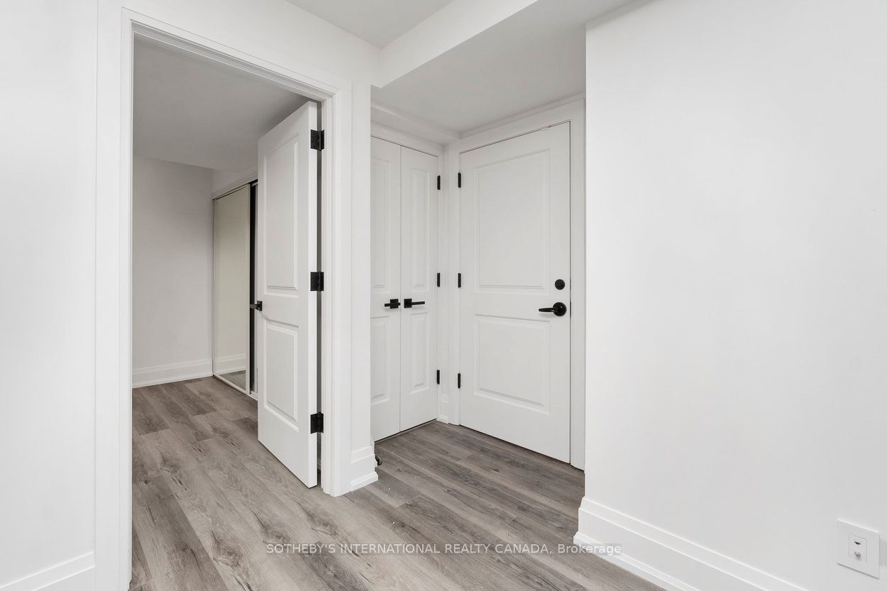 Additional image 5 of D (4)-44 Larkin Avenue, Toronto, ON, M6S 1L8