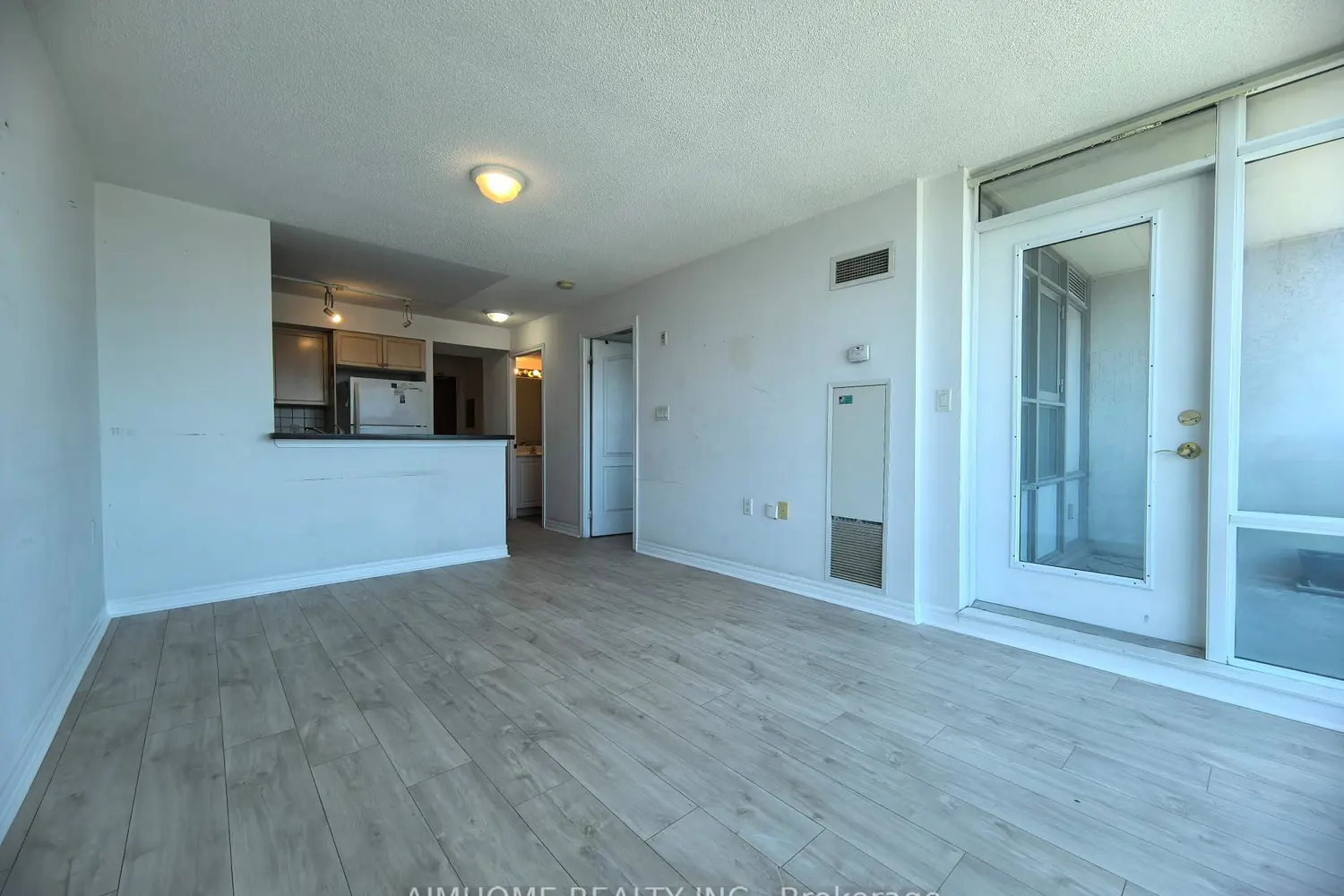 Additional image 6 of 3830 Bathurst Street 410