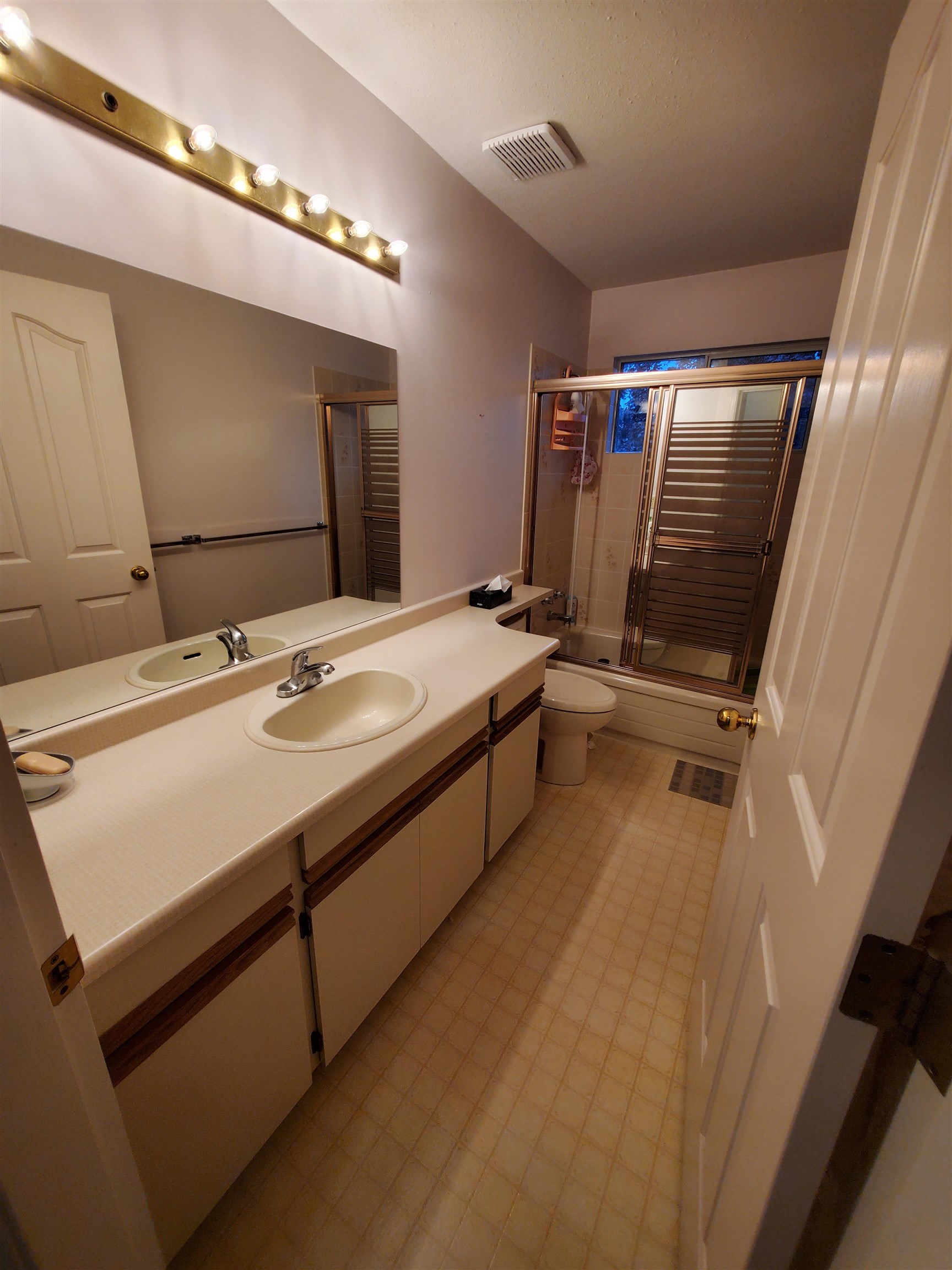 Additional image 5 of 15499 91a Avenue, Surrey, BC, V3R 9X1