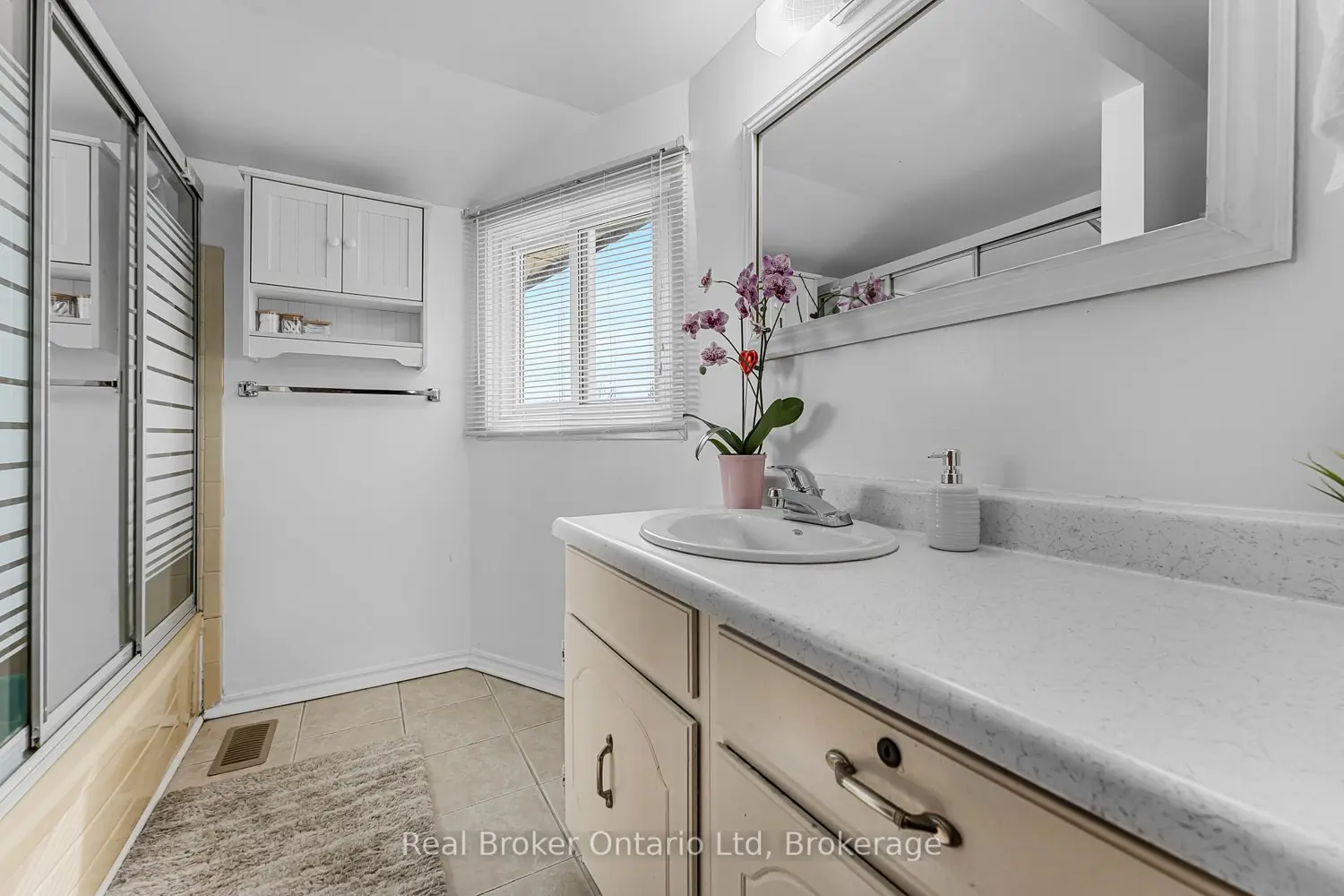 Additional image 11 of 5982 Dunn Street 8