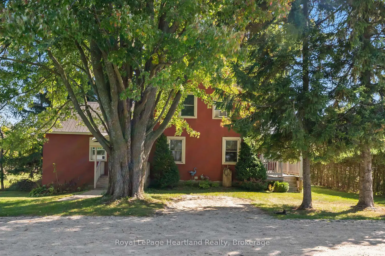 78 Bruce Rd 86 photo 3