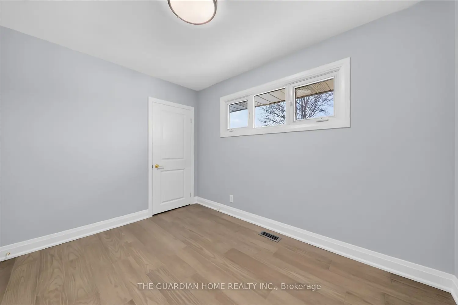 Additional image 10 of 64 Gatineau Street