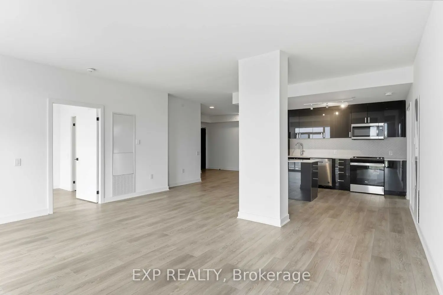 Additional image 7 of 2782 Barton Street 1017