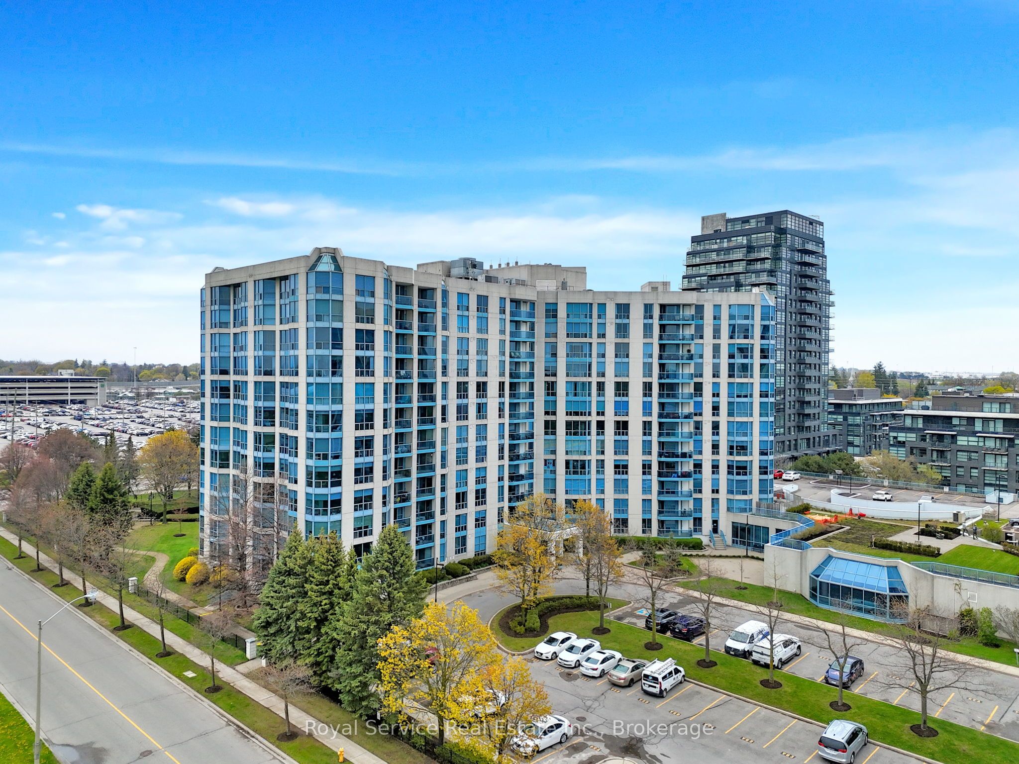 Additional image 2 of 910-360 Watson Street W, Whitby, ON, L1N 9G2