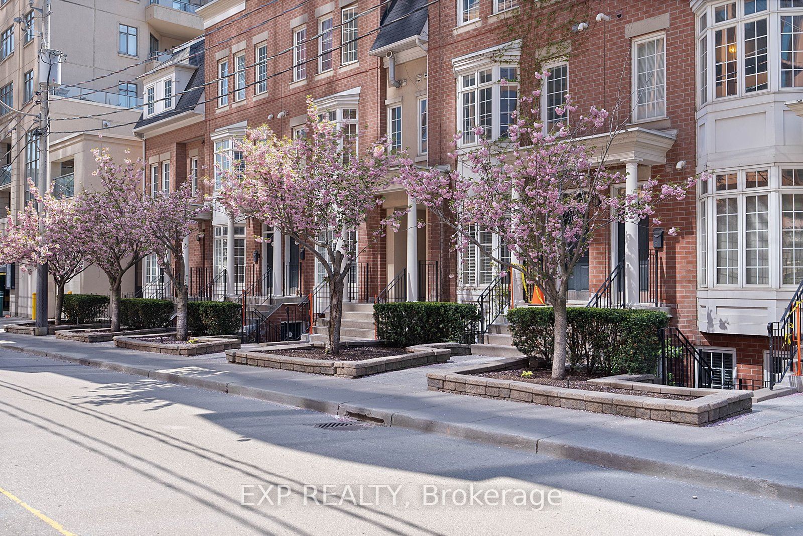 Additional image 2 of Th B-12 Portland Street, Toronto, ON, M5V 3N6