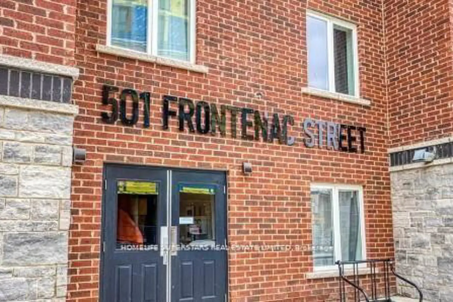 501 Frontenac Street 104