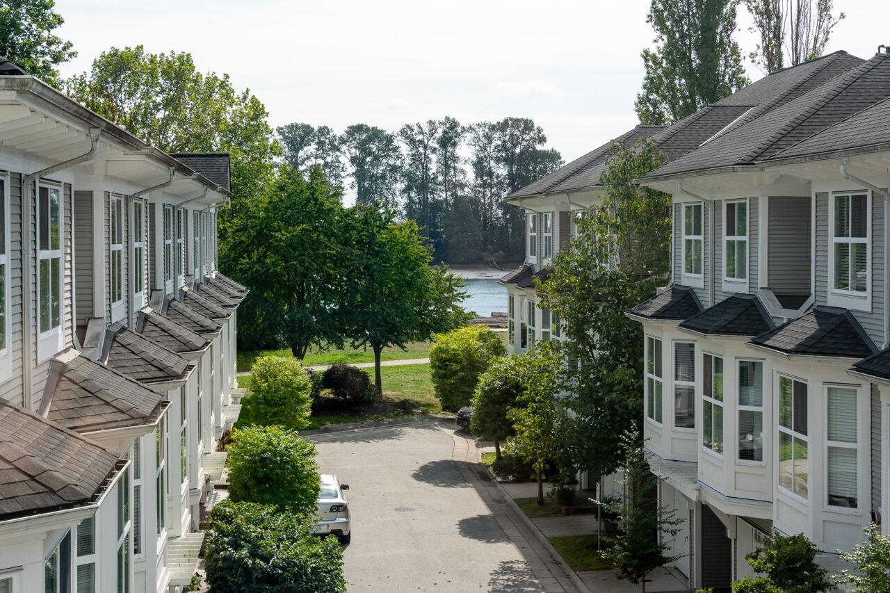 Additional image 2 of 3058 Kent Avenue South E, Vancouver, BC, V5S 4V6