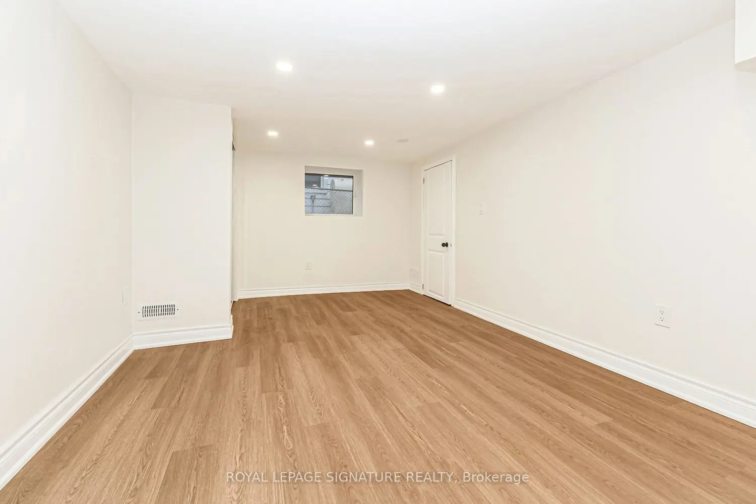 Additional image 18 of 377 Adelaide Avenue