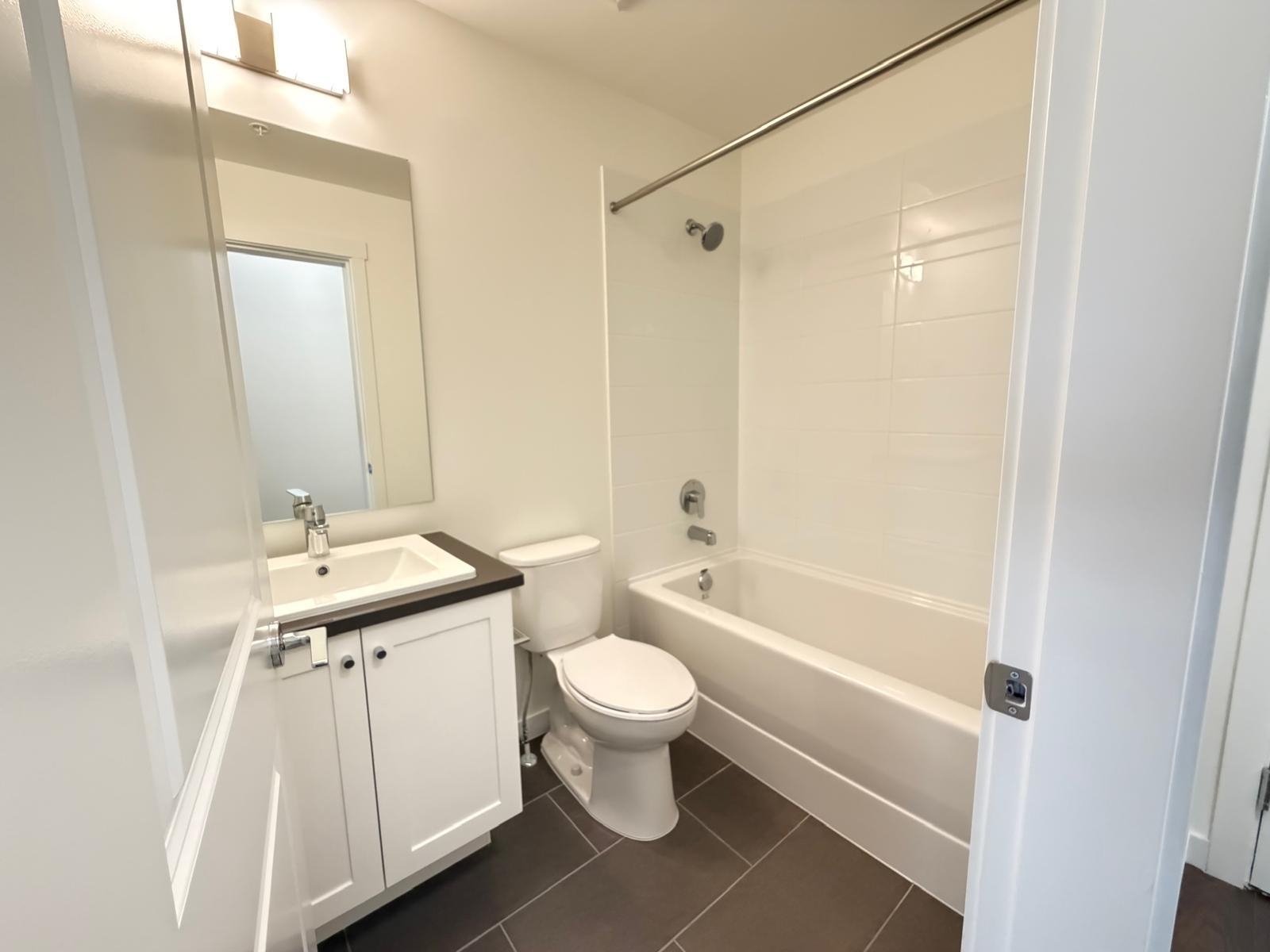 Additional image 5 of 304-15735 85 Avenue, Surrey, BC, V4N 6Z1