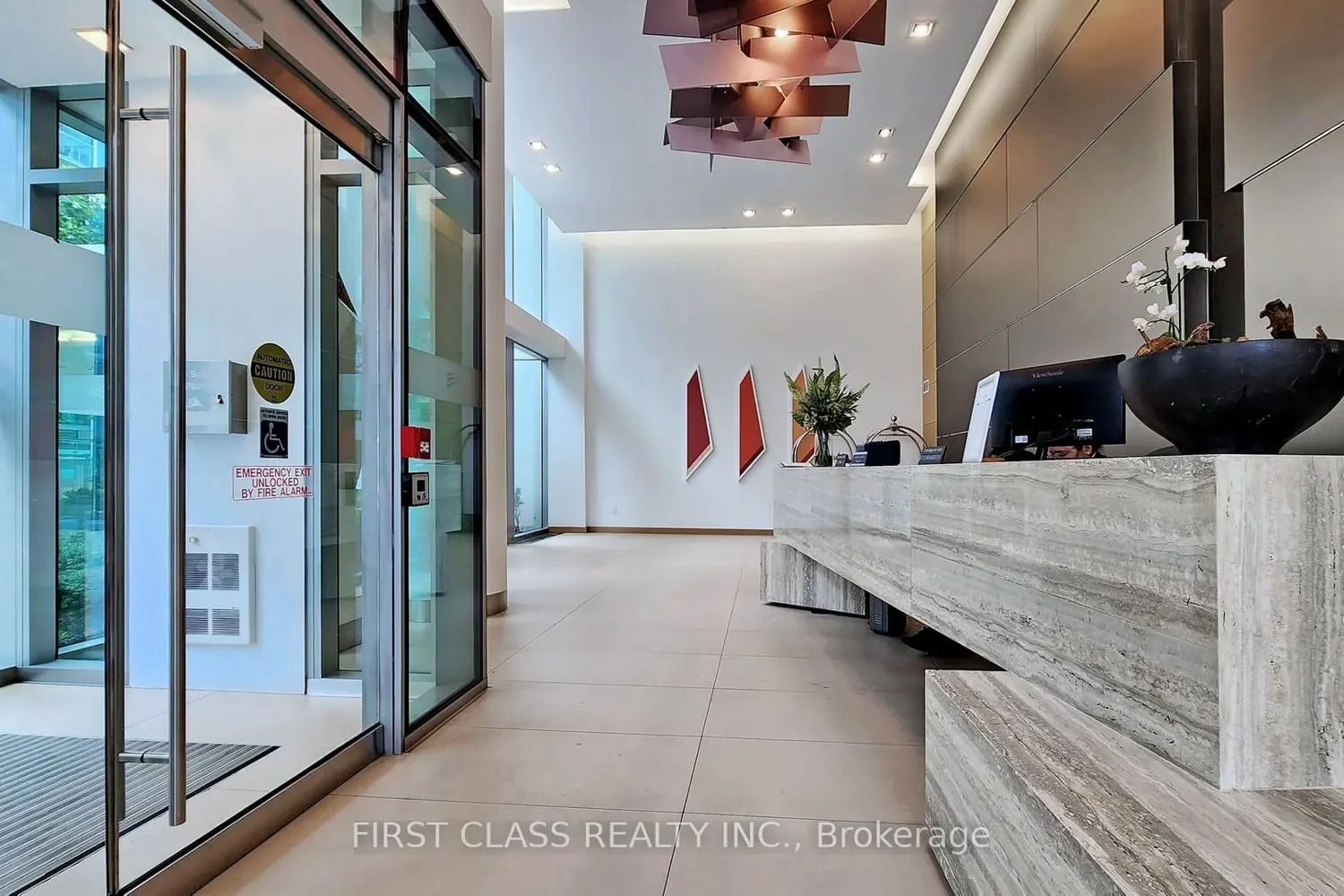 Additional image 2 of 39 Queens Quay 402