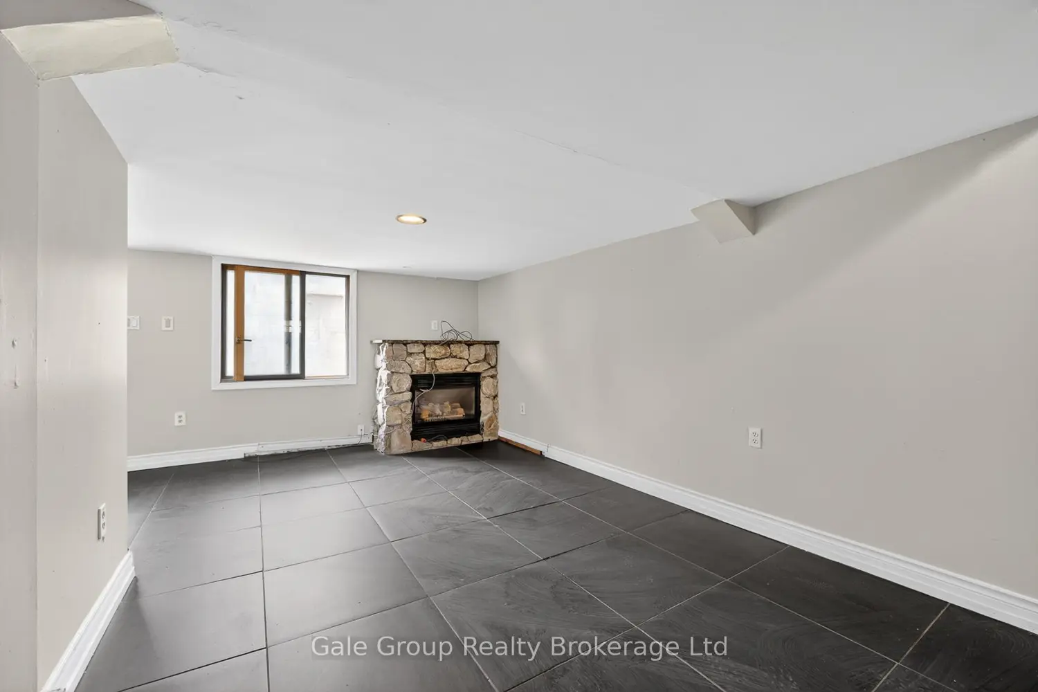 Additional image 8 of 163 Thames Street