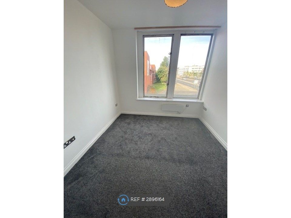 Additional image 4 of 1 bed flat to rentPark Road, Hartlepool TS24