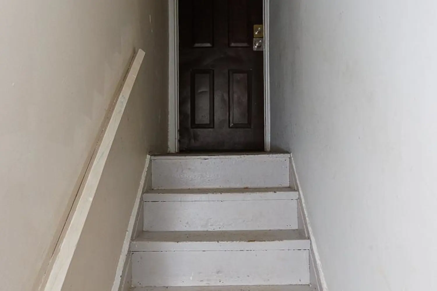 Additional image 11 of 1185 Albany Street