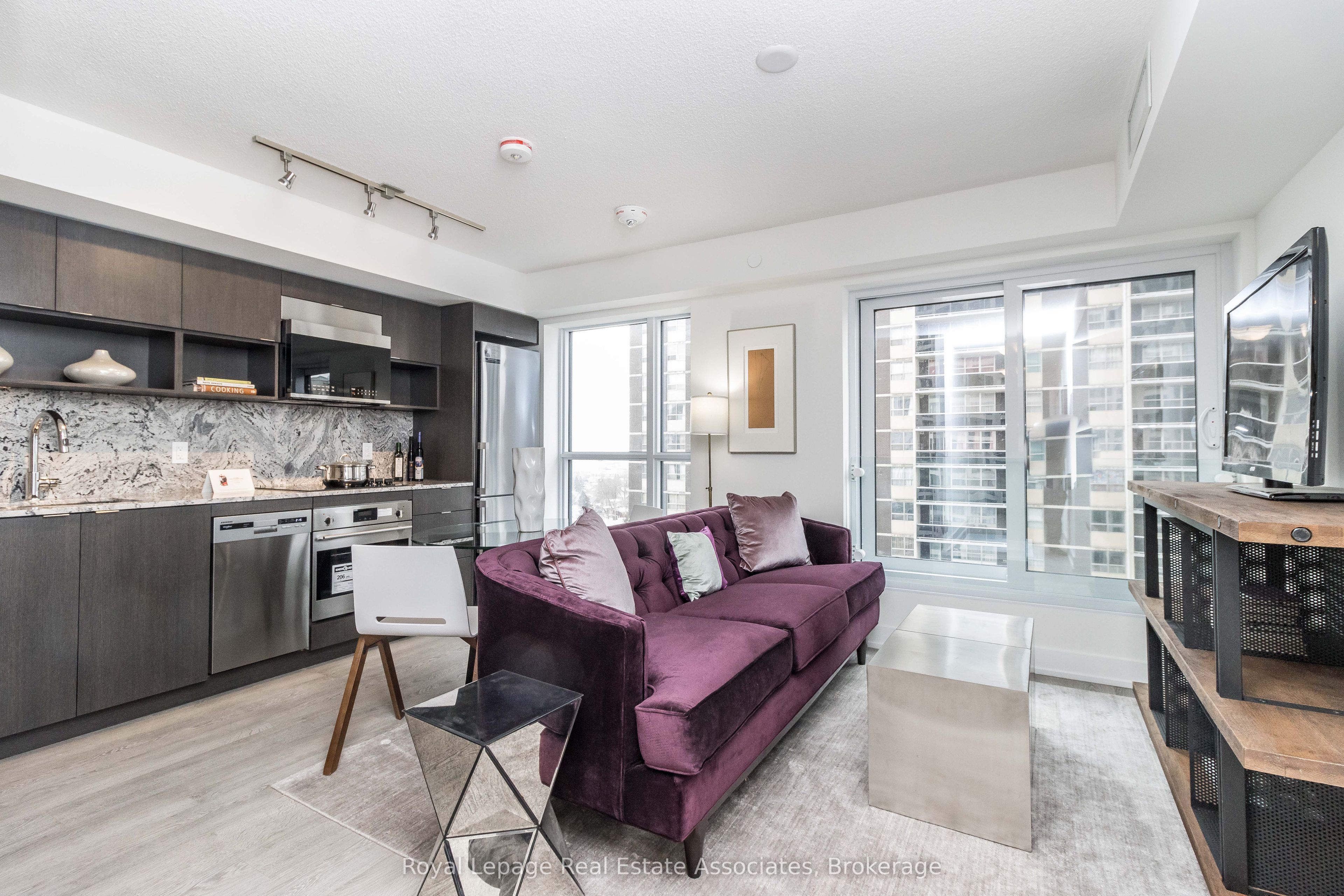 Additional image 6 of 1325-9 Mabelle Avenue, Toronto, ON, M9A 0E1
