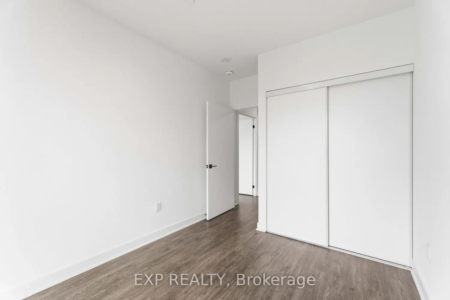 Additional image 11 of 2782 Barton Street 108