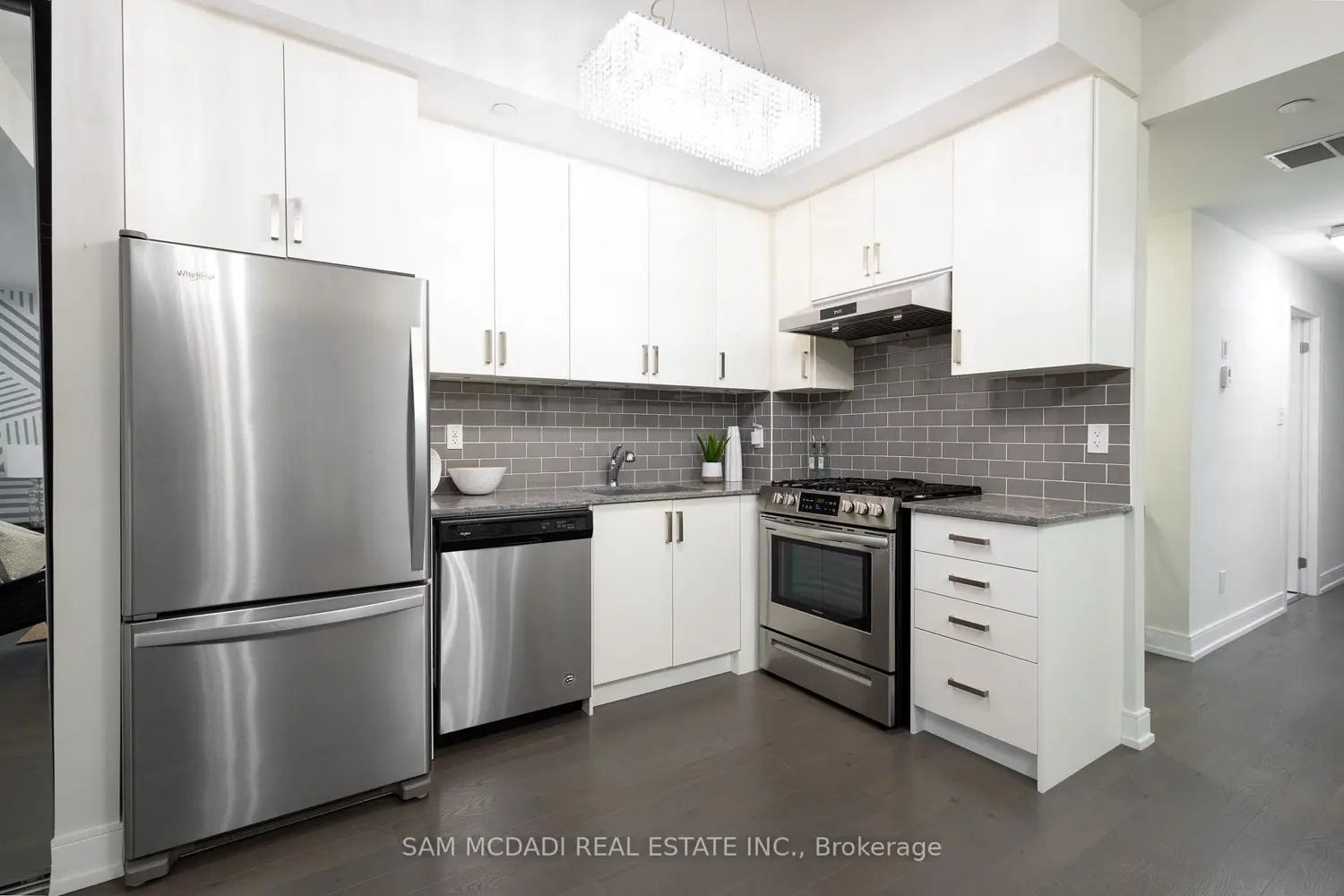 Additional image 7 of 670 Atwater Avenue 1
