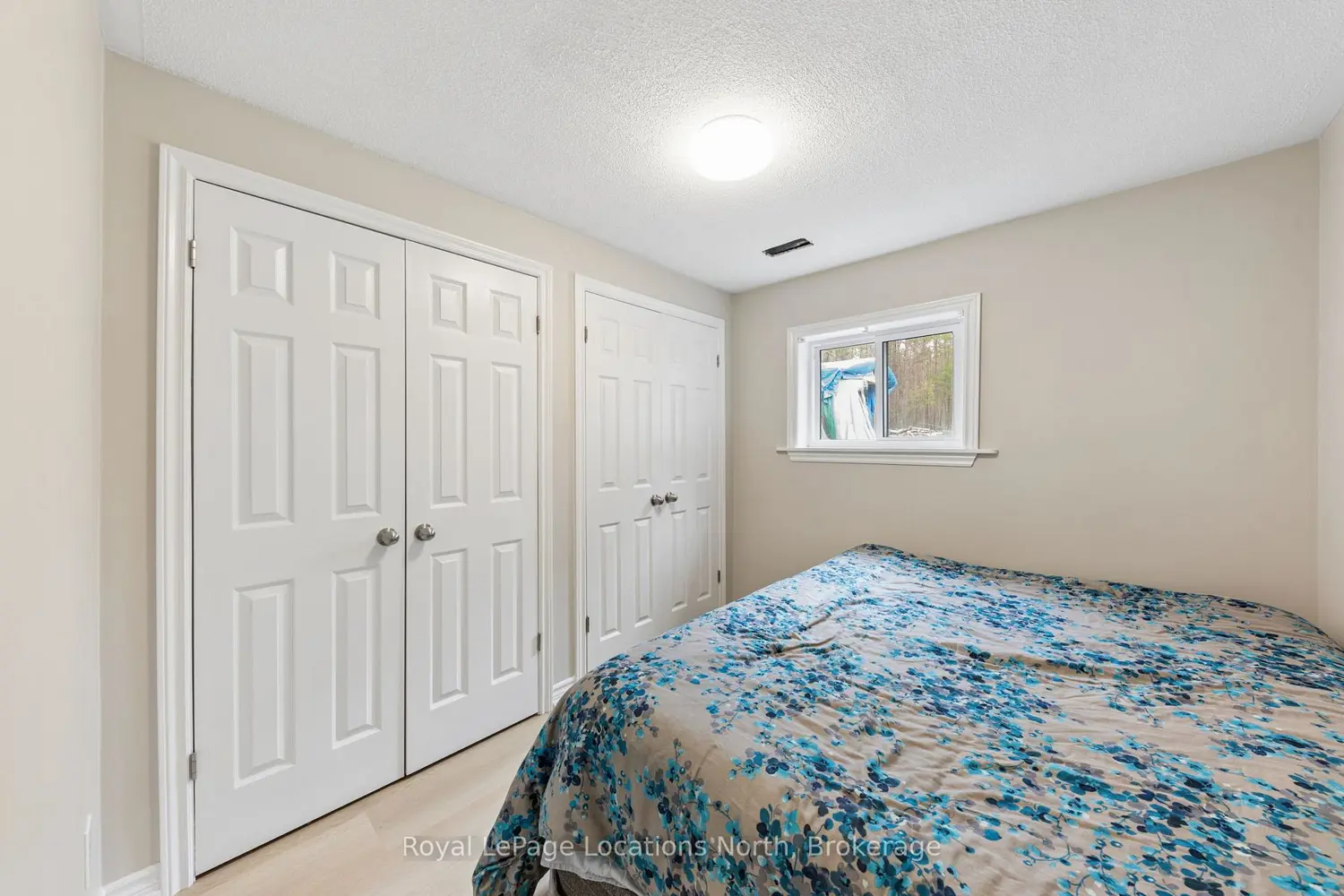 93 Ronald Avenue photo 3