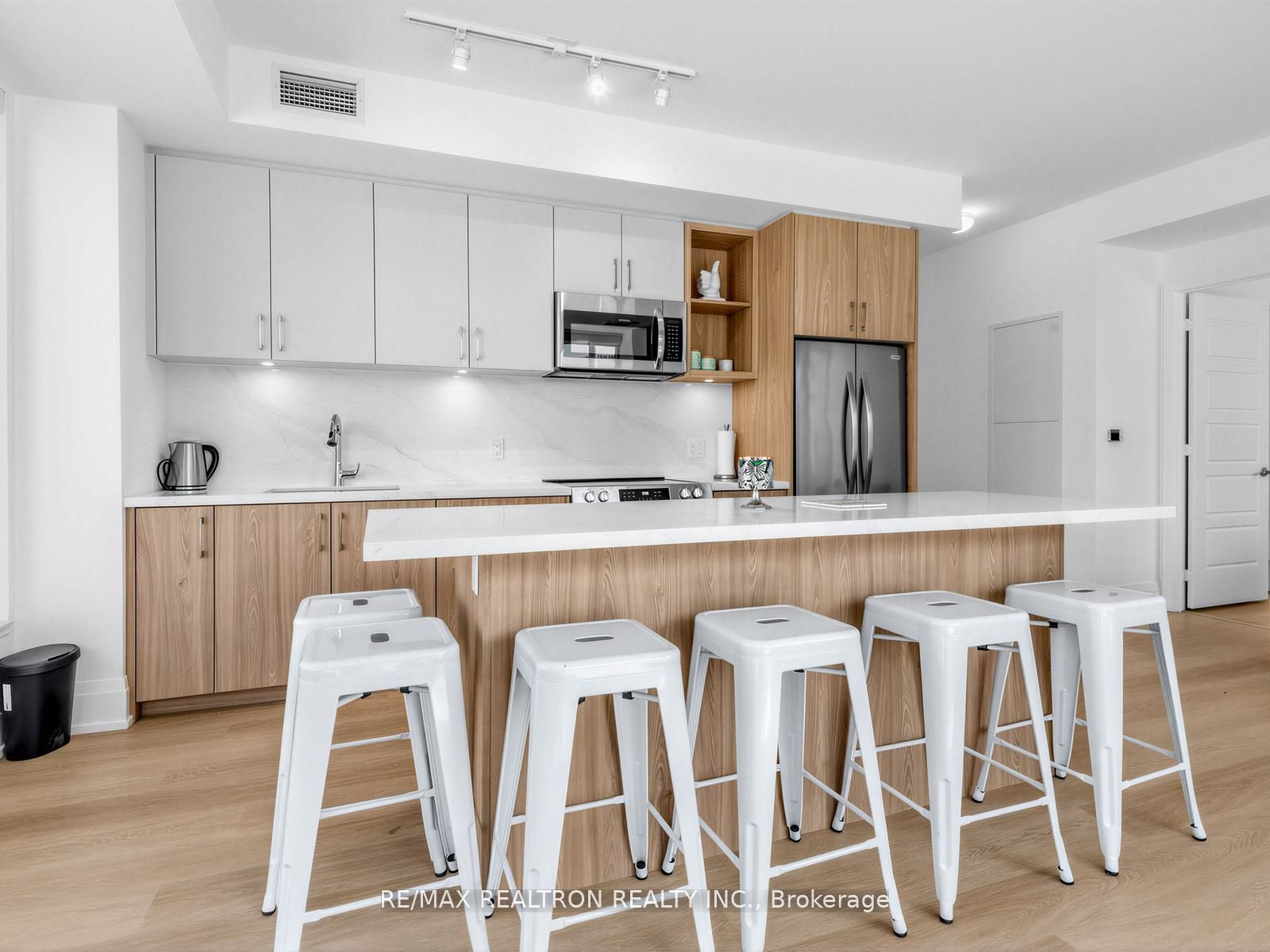 Additional image 5 of 214-333 Sunseeker Avenue, Innisfil, ON, L9R 0R6
