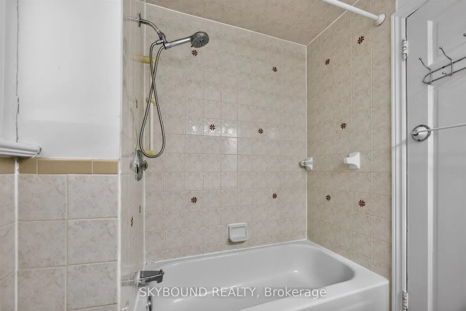 Additional image 9 of 426 Armadale Avenue