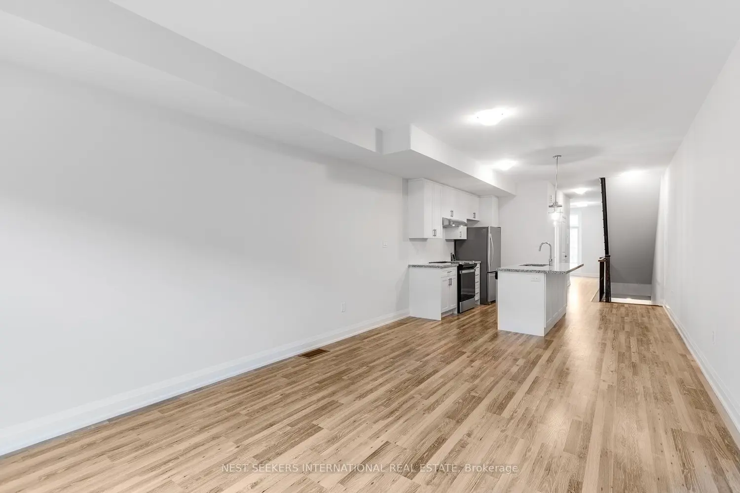 Additional image 2 of 1760A Lawrence Avenue 85