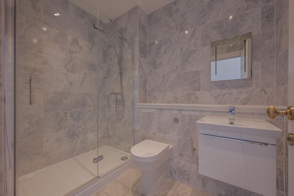 Additional image 8 of 2 bed flat to rentSt Marys Gate, Derby DE1
