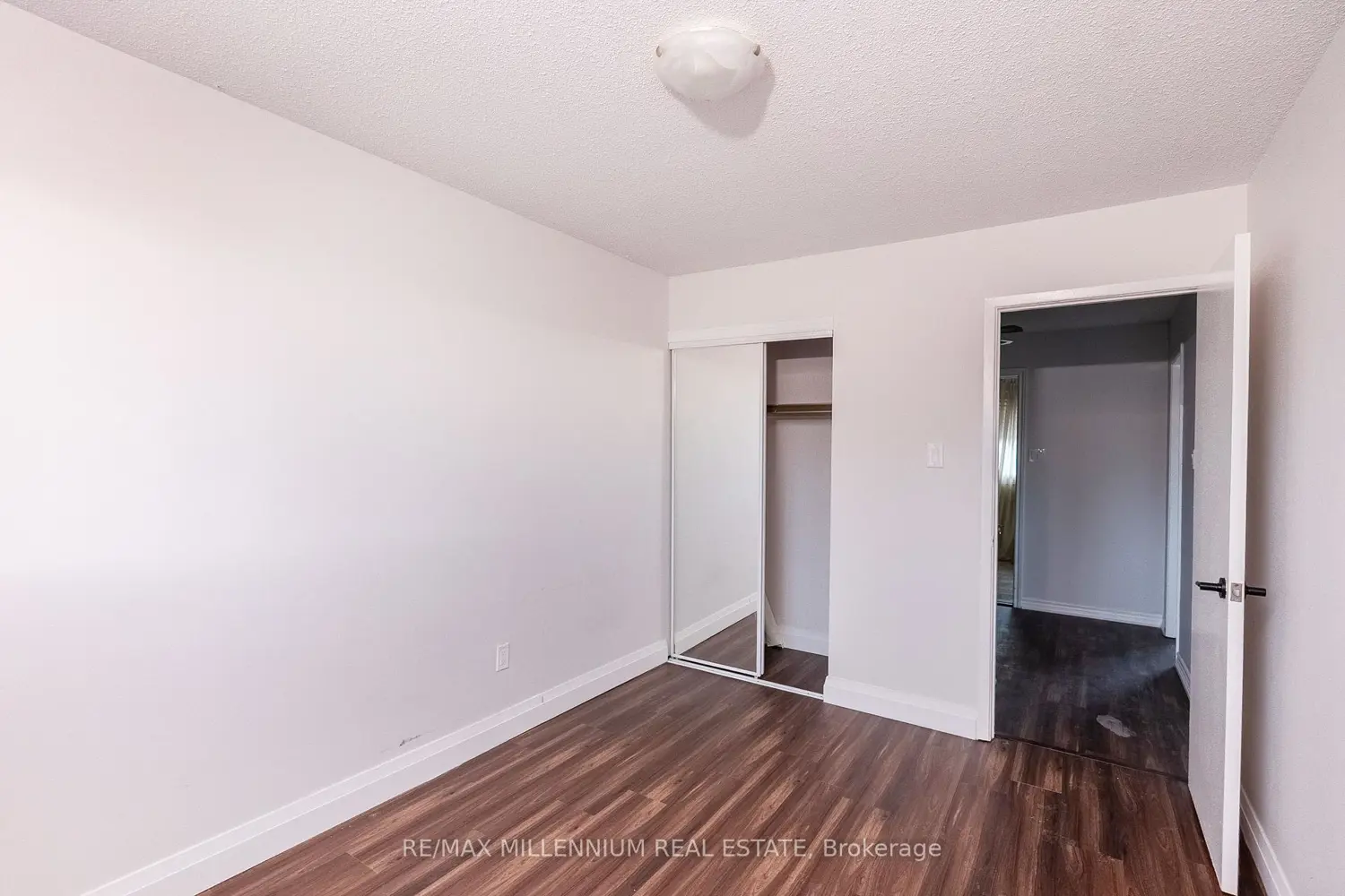 Additional image 19 of 87 Carisbrooke Court 87