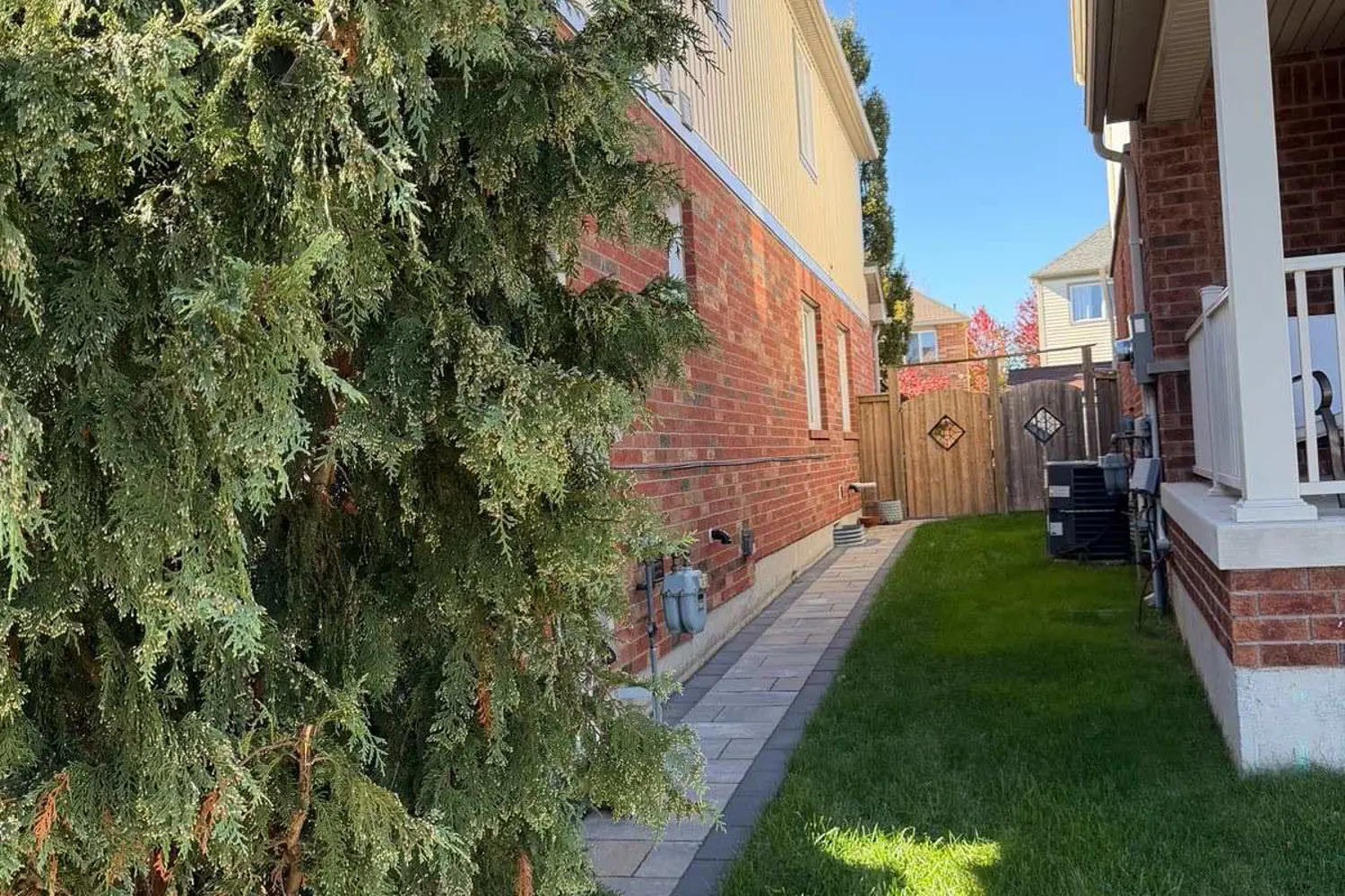 Additional image 20 of 1450 Rennie Street