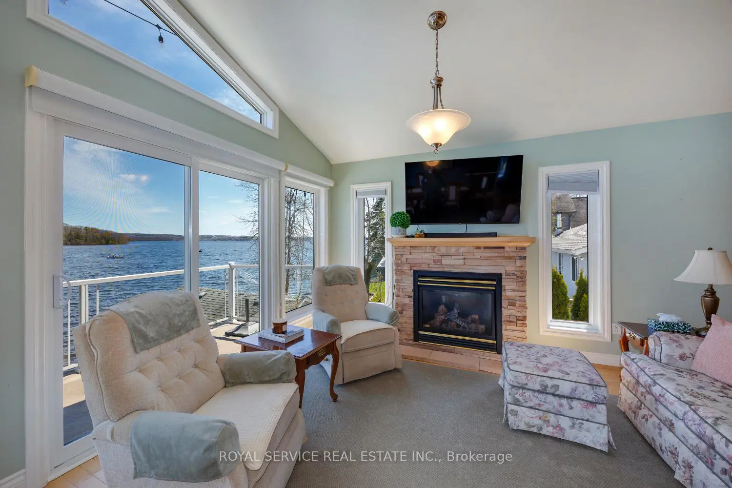 595 Foley Road photo 4