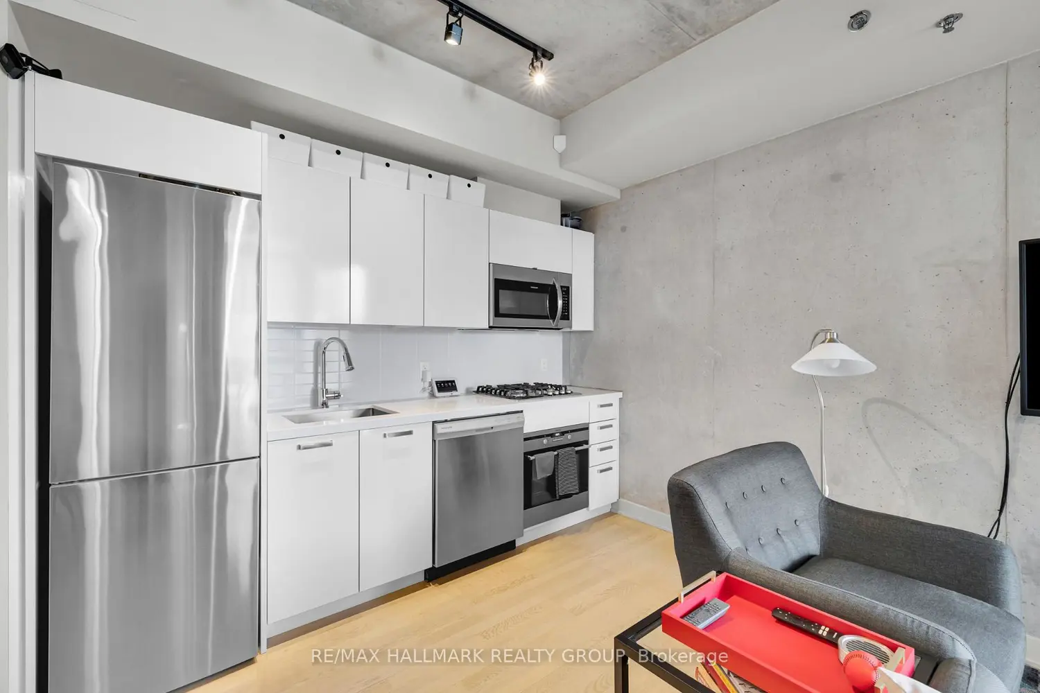 Additional image 7 of 203 Catherine Street 601