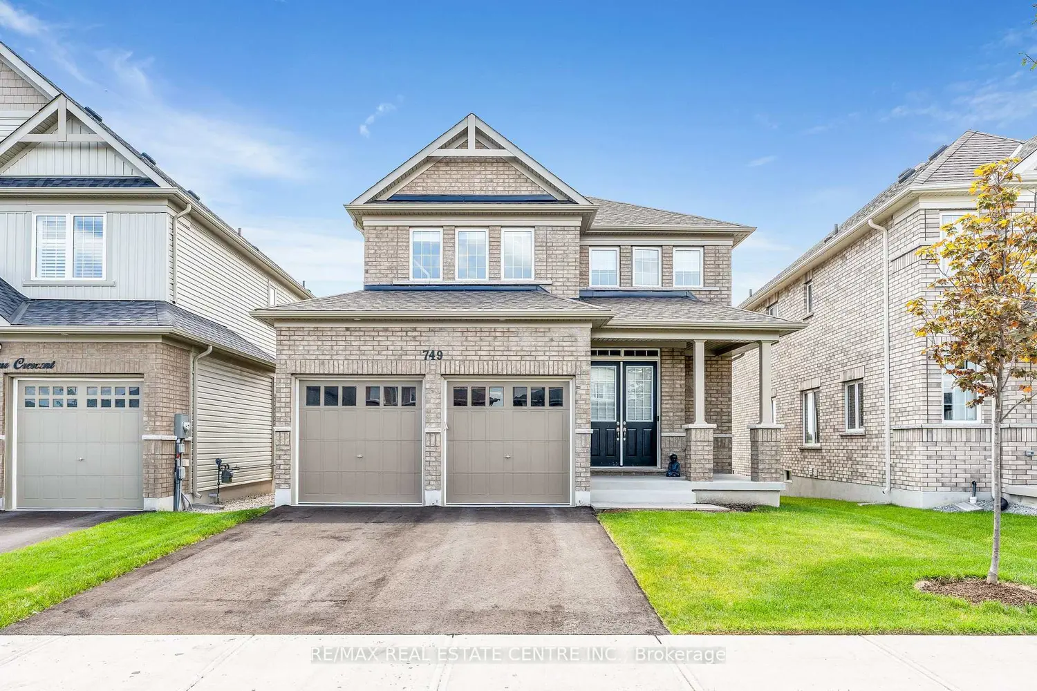 749 Gilmour Crescent