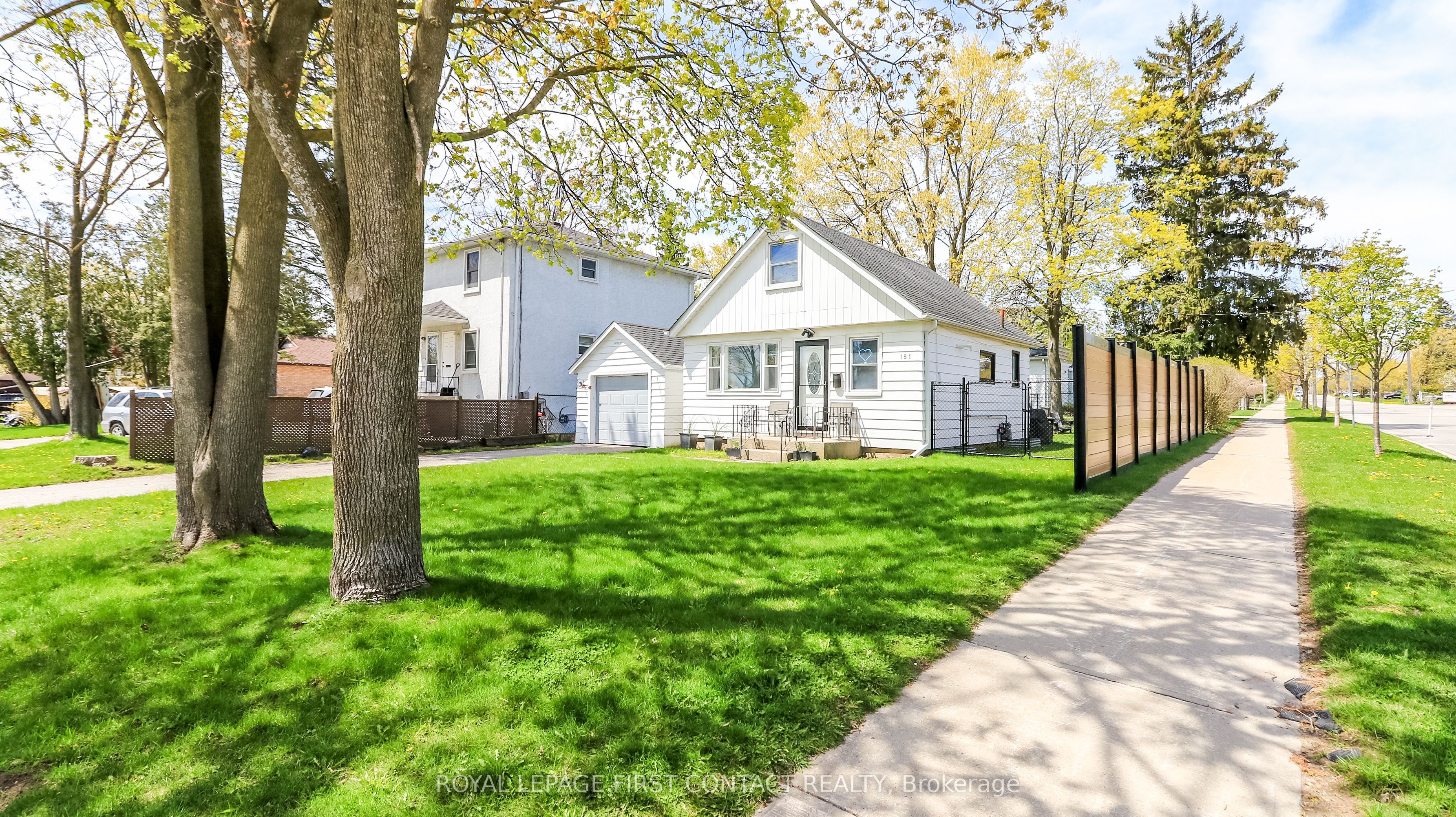 181 Napier Street, Barrie, ON, L4M 1W9