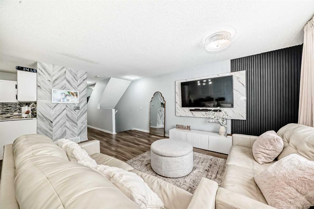 Additional image 6 of 57 Mt Aberdeen Manor SE, Calgary, AB, T2Z 3N8