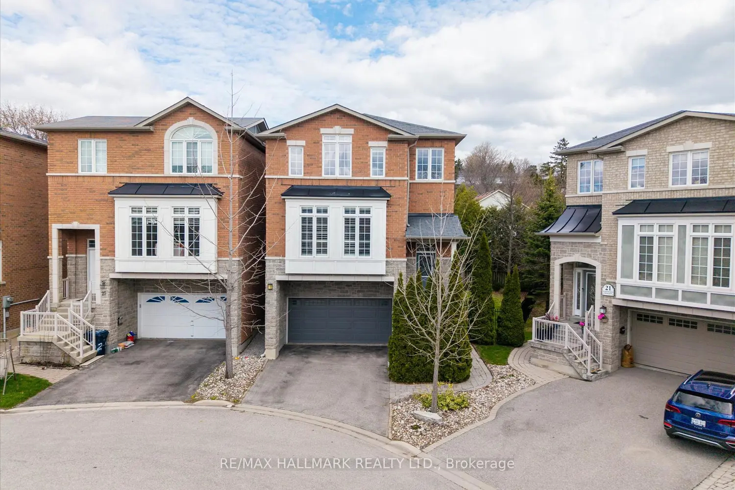 23 Mastwood Crescent
