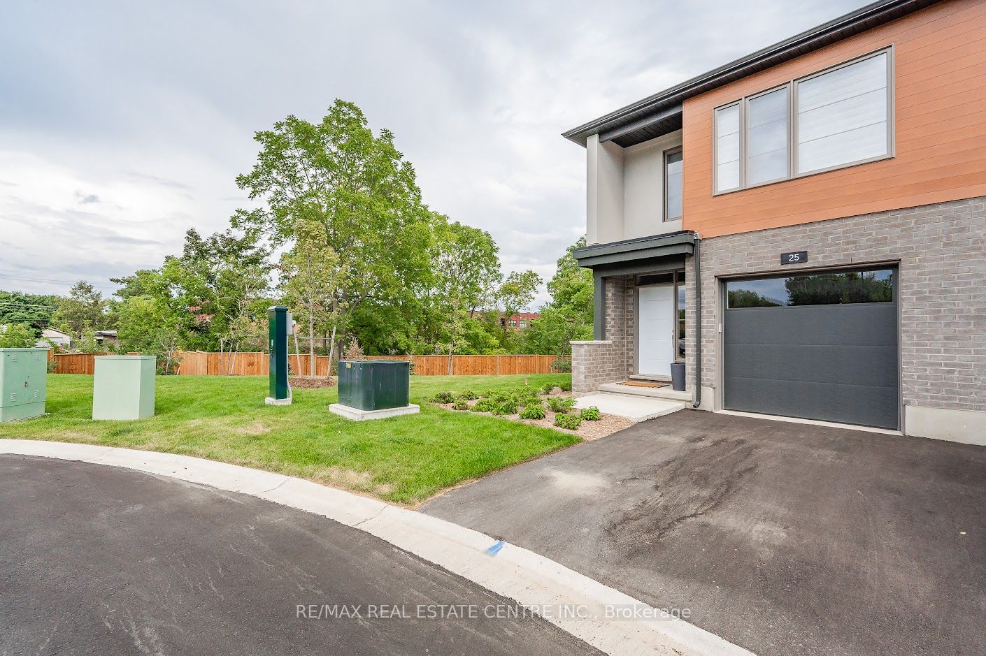 Additional image 3 of 25 Steele Crescent, Guelph, ON, N1E 0S7
