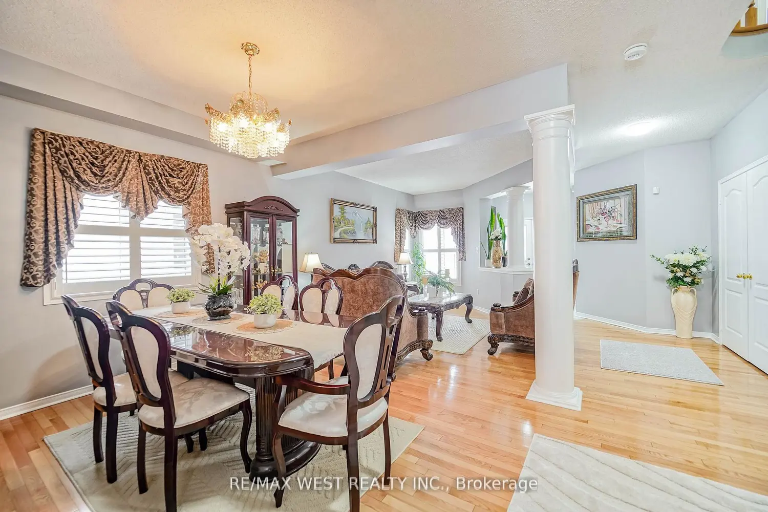 38 Bottlebrush Drive photo 3