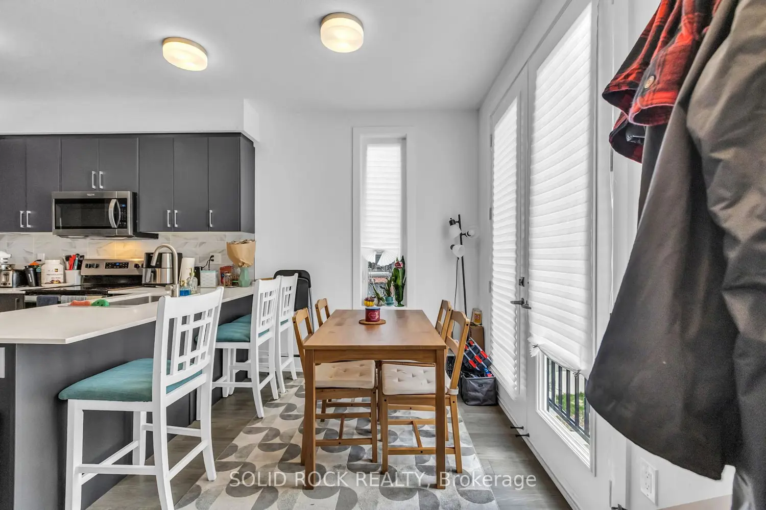99 Roger Street 43 photo 3