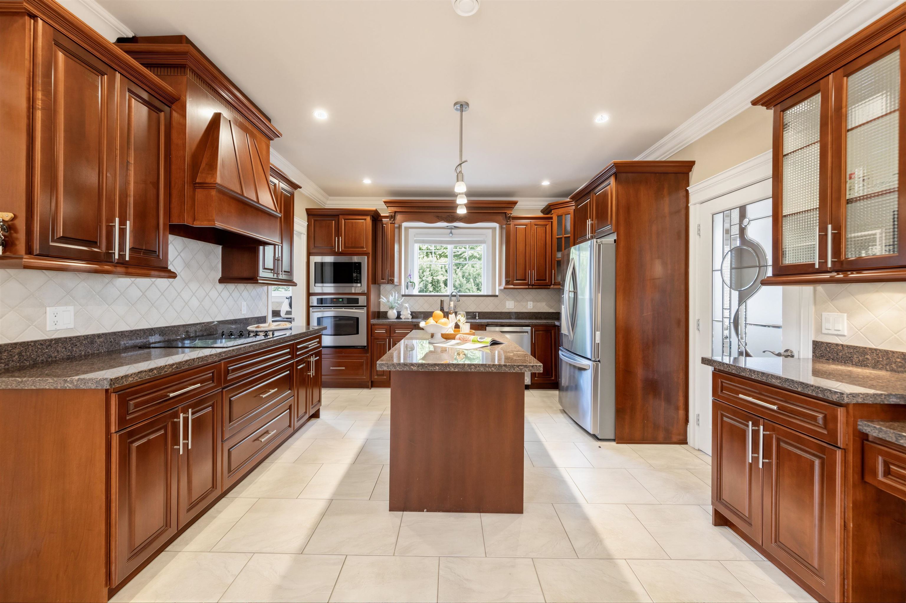 Additional image 5 of 6087 Mckee Street, Burnaby, BC, V5J 2V6