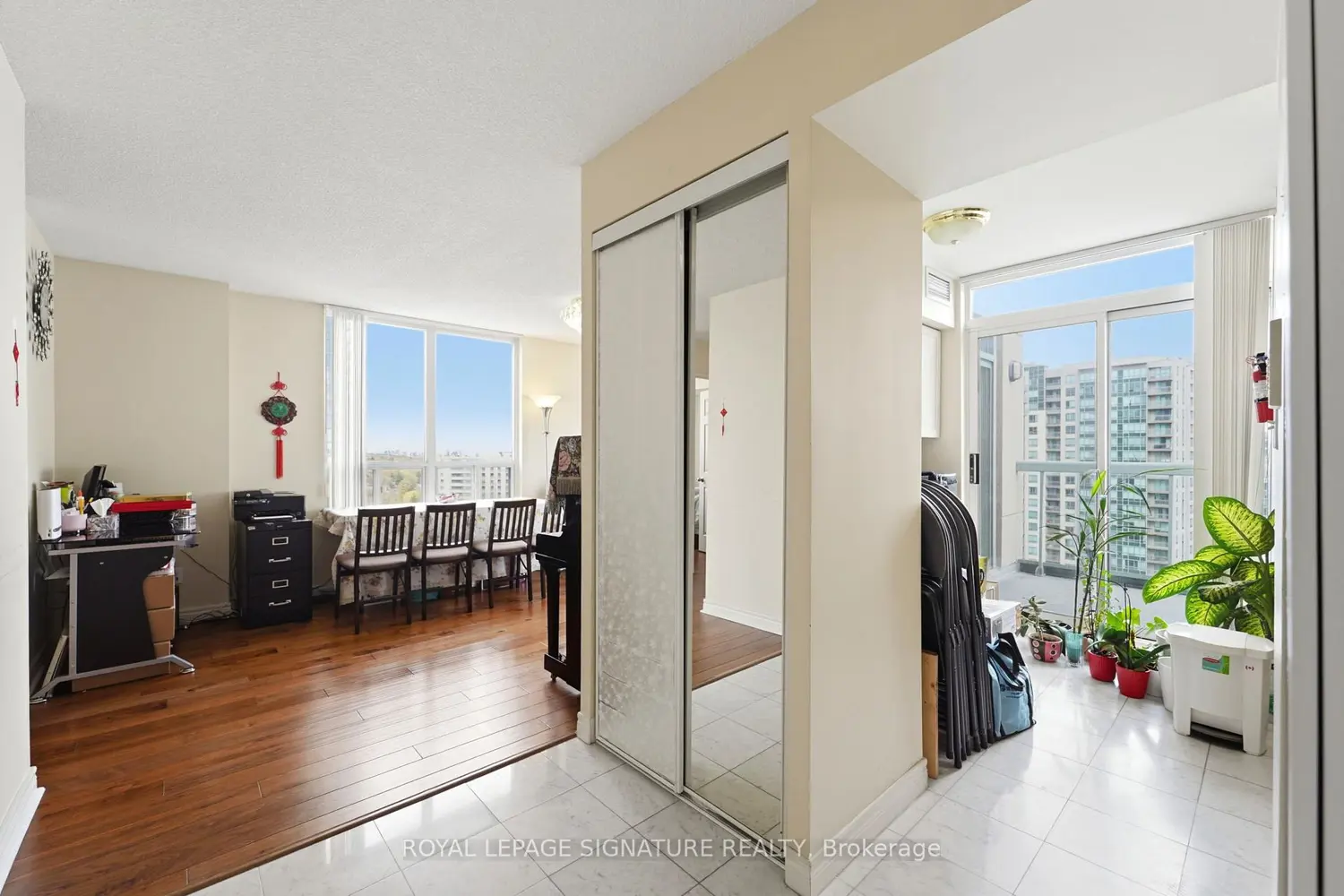 Additional image 6 of 28 Empress Avenue 2302
