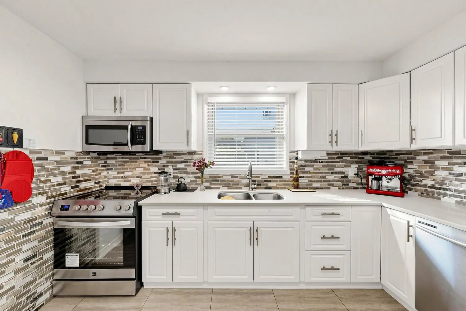 Additional image 17 of 32 Harbrite Drive