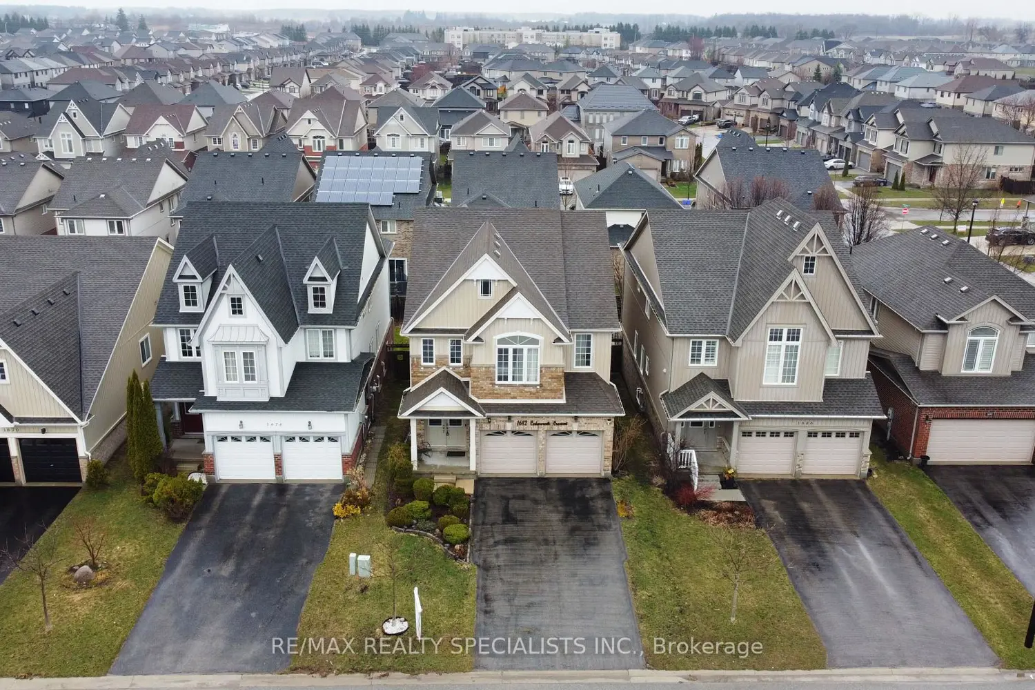 Additional image 19 of 1682 Cedarcreek Crescent