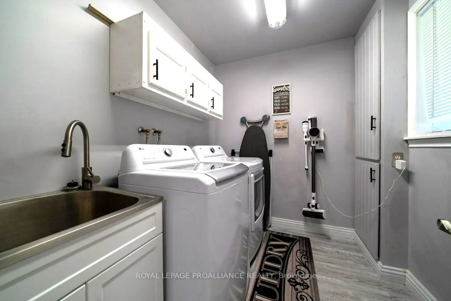 Additional image 9 of 1049 Perry Lane