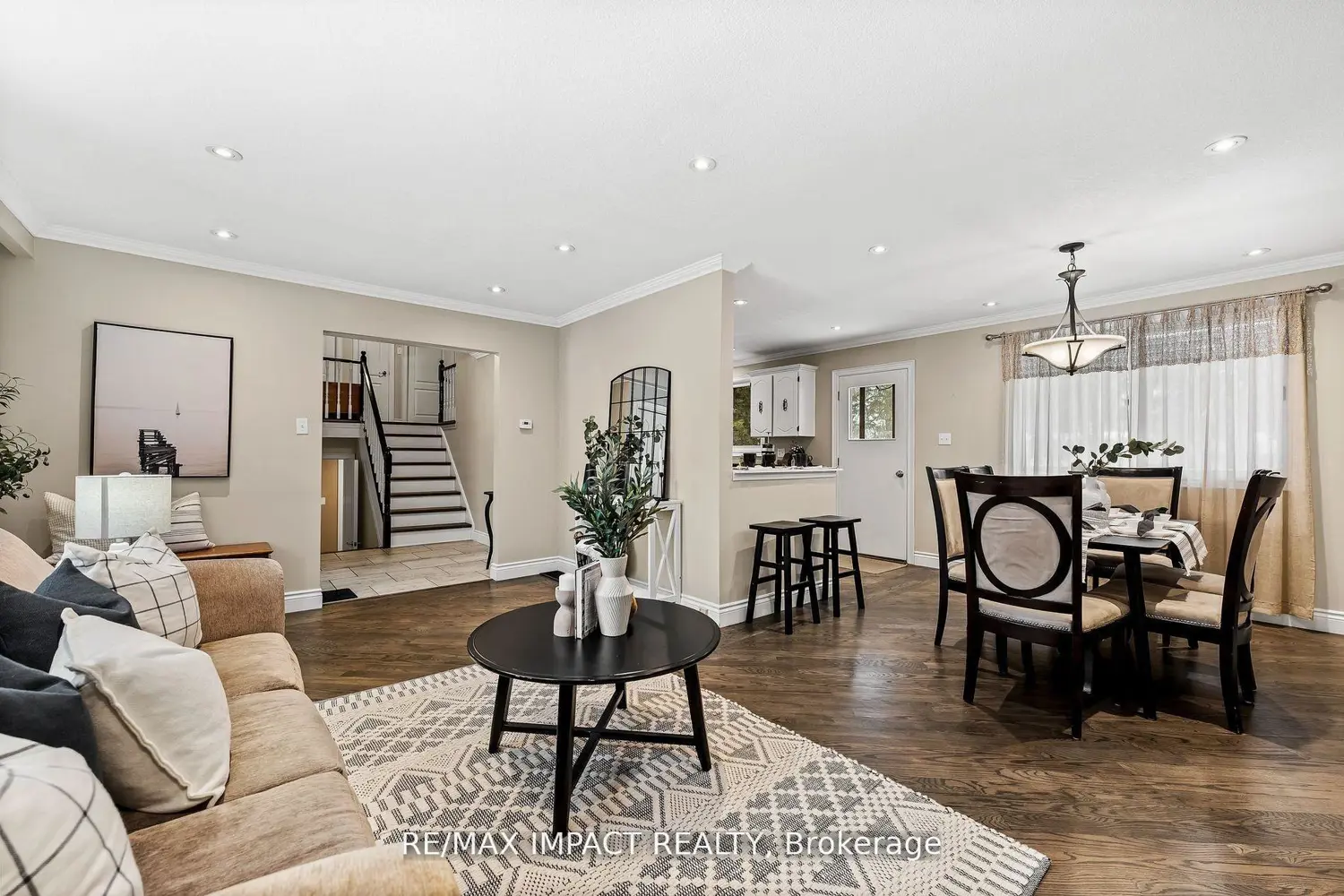 Additional image 3 of 1158 Weller Street