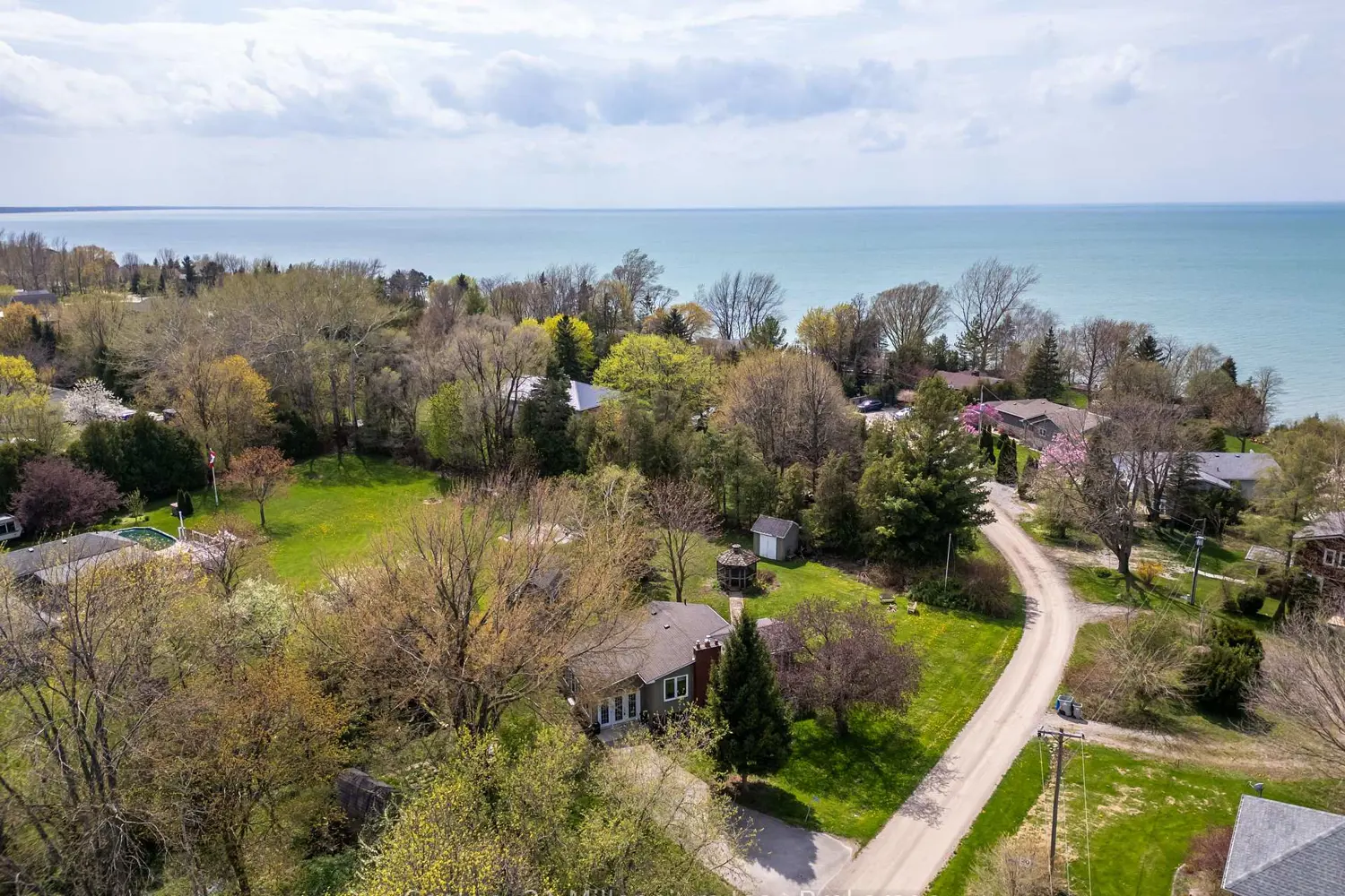 Additional image 2 of 72234 Lakeshore Drive