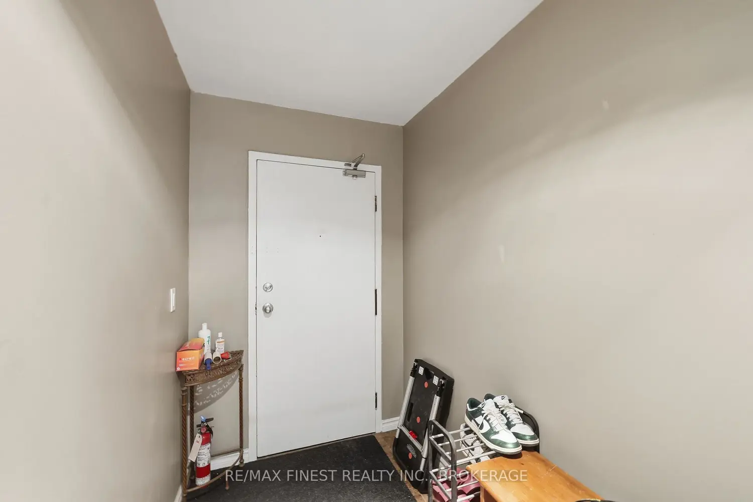 Additional image 7 of 17 Eldon Hall Place 414