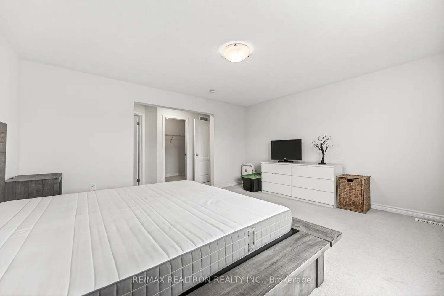 Additional image 6 of 81 Enford Crescent