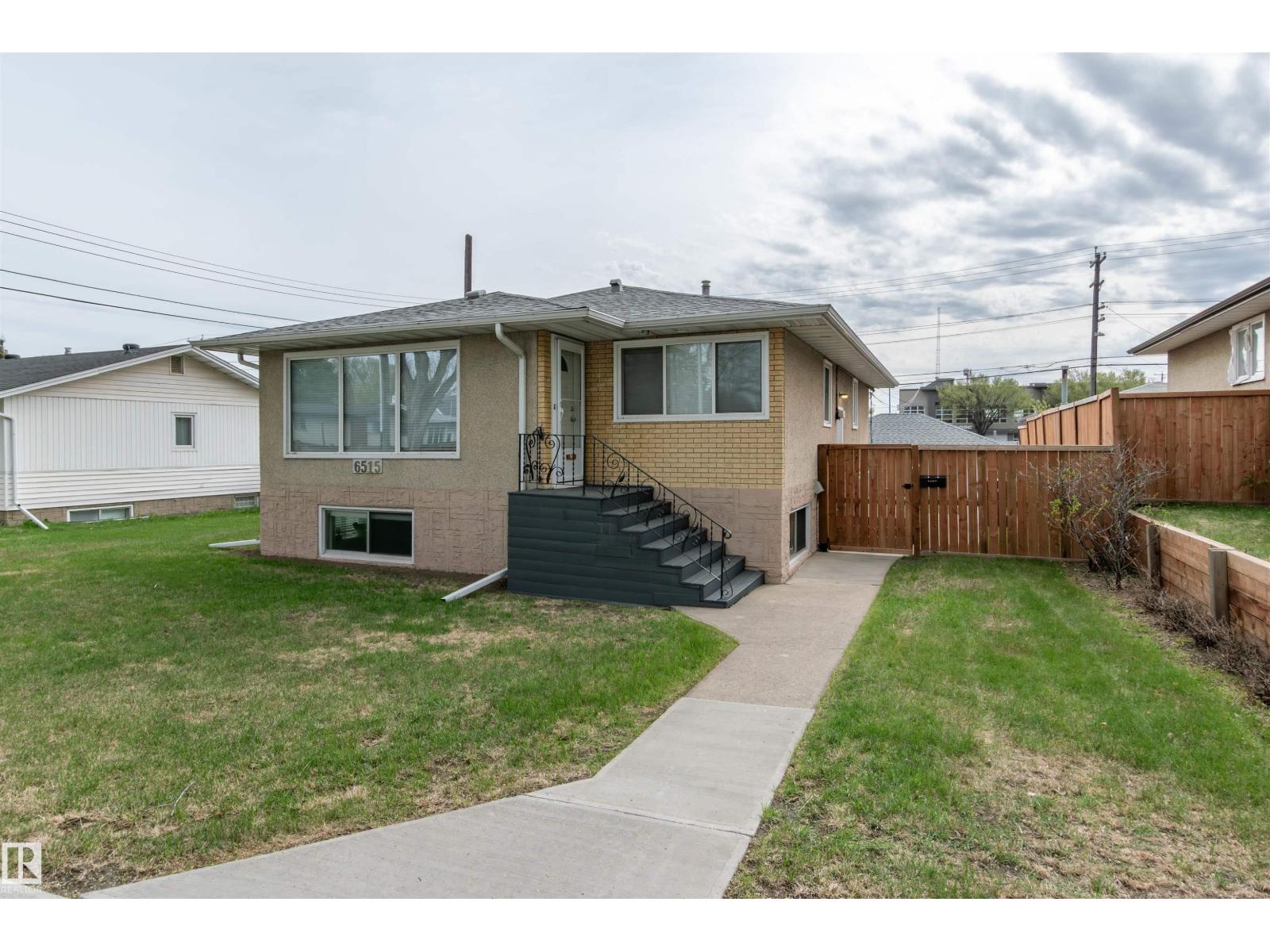 6515-104 A Street NW, Edmonton, AB, T6Y2M2