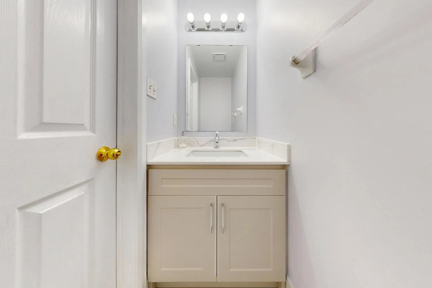 1480 Britannia Road 42
