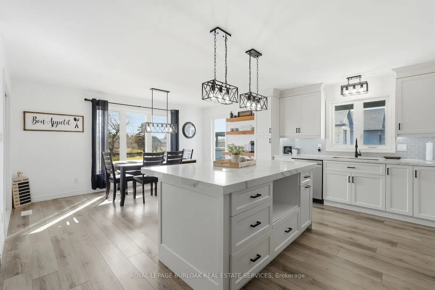 401 Lighthouse Drive photo 5